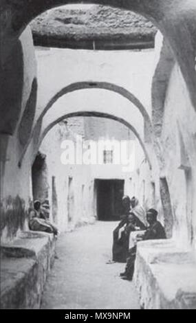 . Gadames (Libye, 1931). La photo prise par Kazimierz Nowak (1897-1937) lors de son voyage en Afrique - un voyageur polonais, correspondant et photographe. Probablement le premier homme dans le monde qui ont traversé l'Afrique du Nord au Sud et du sud au nord (de 1931 à 1936 ; à pied, à vélo et en canoë). 1931. Kazimierz Nowak 233 Gadames Banque D'Images