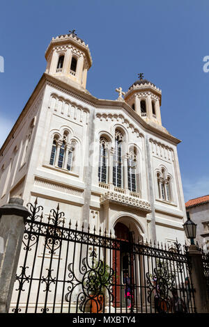 À la recherche jusqu'à la façade principale de l'église de la Sainte Annonciation dans la vieille ville de Dubrovnik, Croatie. Banque D'Images