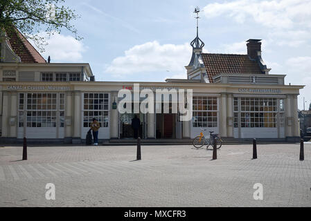 Amsterdam, Pays-Bas - 17 mai 2018 : Avis d'Amsterdam Visitor Centre Banque D'Images