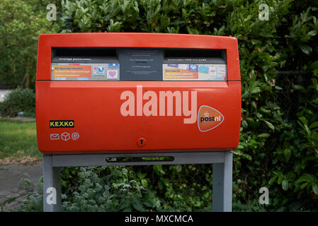 Amsterdam, Pays-Bas - 16 mai 2018 : Dutch Post box Banque D'Images