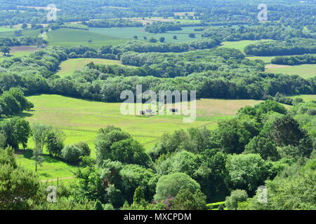 En regardant la campagne du Sussex de Leith Hill dans le Surrey. Banque D'Images