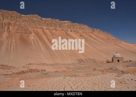 Spectre de couleurs flamboyantes dans les montagnes, Turpan, Xinjiang, Chine Banque D'Images