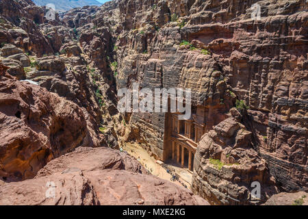 Vue aérienne de la trésorerie dans la cité perdue de Petra, Jordanie Banque D'Images