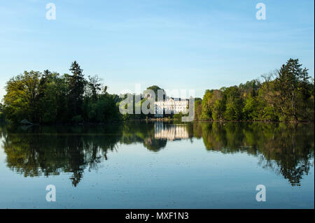 Leopolskroner Salzbourg Weiher, un lac dans la ville Banque D'Images