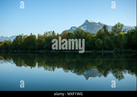 Leopolskroner Salzbourg Weiher, un lac dans la ville Banque D'Images