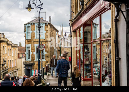 Catherine Hill le jour du marché à Frome, Somerset, UK prises le 5 octobre 2014 Banque D'Images