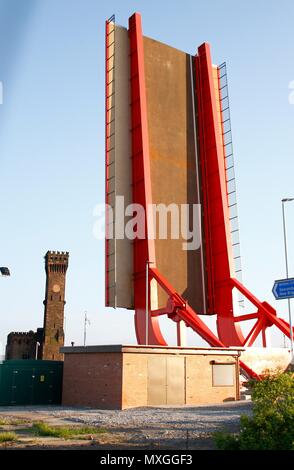 Wirral, UK. 3e juin 2018. Un nouveau pont reliant Wirral causant de plus en plus de problèmes en raison de l'être construit 4 pi, le pont devait être achevée au début de 2018 Ian Crédit Fairbrother/Alamy live news Banque D'Images