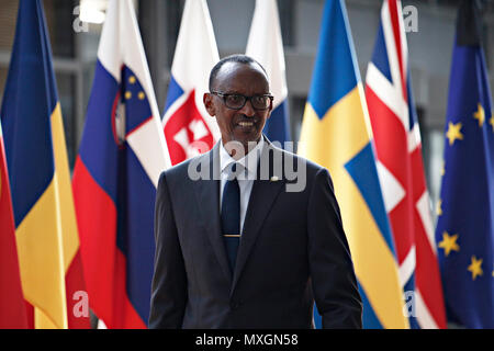 Bruxelles, Belgique. 4 juin, 2018. Donald Tusk, le président du Conseil de l'Europe accueille le Président du Rwanda Paul Kagame au siège du Conseil européen. Alexandros Michailidis /Alamy Live News Banque D'Images