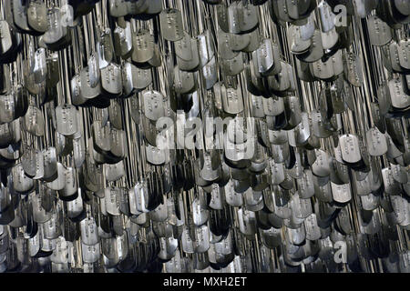 L'affichage de Chicago 58 307 dog tags avec les noms de tous les militaires américains qui ont été tués pendant la guerre du Vietnam Banque D'Images