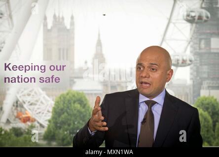 Secrétaire d'accueil Sajid Javid fait un discours à l'Southbank Centre à Londres, de lancer une version améliorée de la stratégie de lutte contre le terrorisme. Banque D'Images