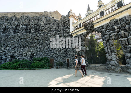 Le mur dans le jardin par Wallestein palace à Prague, République Tchèque Banque D'Images