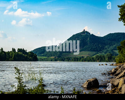 Vue d'ensemble de Drachenfels le Rhin Banque D'Images