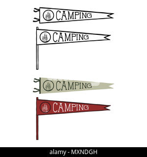 Fanions Camping des modèles. Vintage pendentifs dessinés à la main, en couleurs rétro design. Meilleur pour les t-shirts, tasses de voyage, sac à dos et d'autres identités. Le point isolé sur fond blanc. Banque D'Images