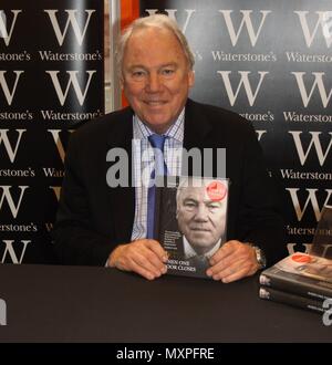 Liverpool, Royaume-Uni diverses célébrités assister à leurs séances de signature Ian crédit Fairbrother/Alamy stock photos Banque D'Images