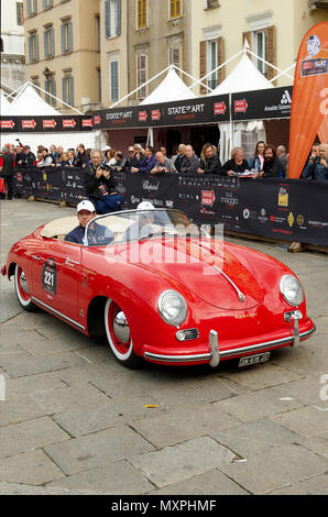 BRESCIA, ITALIE - une Cisitalia 202 Coupè Gran Sport de 1947 à l'puncing de Mille Miglia, la célèbre course de voitures historiques Banque D'Images