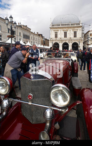 BRESCIA, ITALIE - une Cisitalia 202 Coupè Gran Sport de 1947 à l'puncing de Mille Miglia, la célèbre course de voitures historiques Banque D'Images