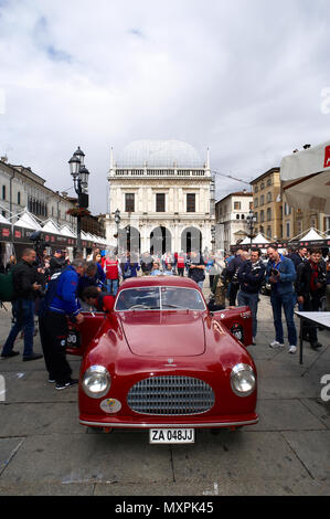 BRESCIA, ITALIE - une Cisitalia 202 Coupè Gran Sport de 1947 à l'puncing de Mille Miglia, la célèbre course de voitures historiques Banque D'Images