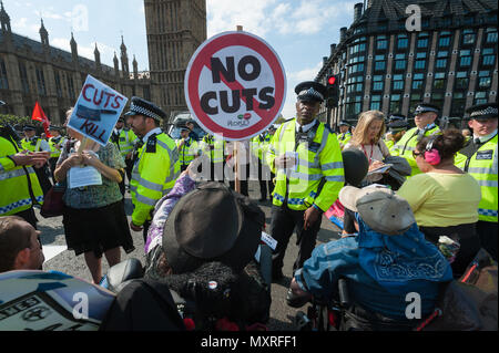 Le pont de Westminster, Londres. 7 septembre 2016. L'étape de manifestants une manifestation sur le pont de Westminster pendant plus d'une heure provoquant des chaos pour commut Banque D'Images