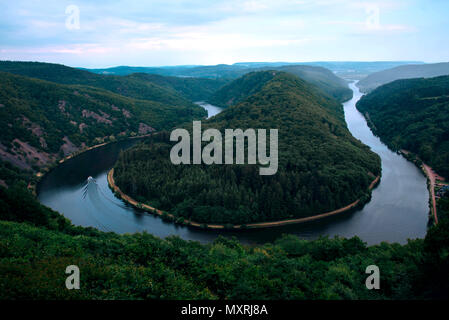 Boucle de la sarre près de Mettlach, Allemagne. Banque D'Images