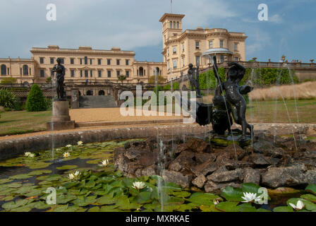 Vue d'été de jour d'Osborne House and gardens, Cowes, île de Wight, Royaume-Uni Banque D'Images