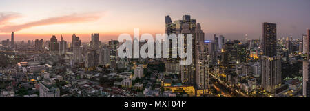 Skyline, vue à partir de la barre de zoom, Anantara Sathorn, Bangkok, Thaïlande, Banque D'Images