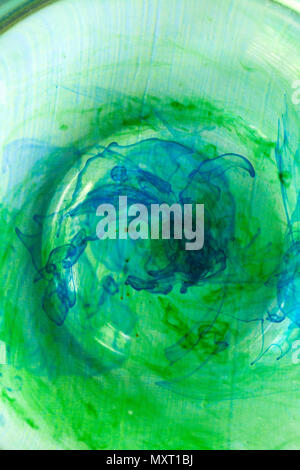 Turbulences dans l'eau d'encre Banque D'Images