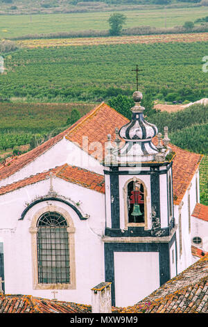 Igreja de São Pedro - Saint Peter's Church à Obidos, Portugal. Banque D'Images