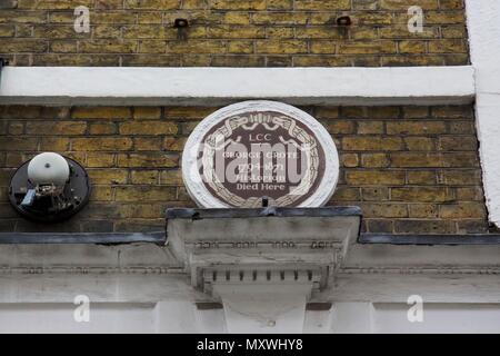 Plaque pour l'héritage anglais George Grote (1794-1871), un historien qui est mort à 12 Bond Street, Mayfair, London Banque D'Images