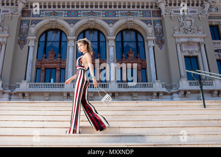 MONTE-CARLO, MONACO - 20 juin 2016 : modèle russe Victoria Bonya assister à l'entrevue avec RUS Monaco Hôtel Métropole Monte-Carlo en Magazine Banque D'Images