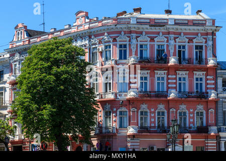 Un bloc d'appartement à Odessa, Ukraine Banque D'Images