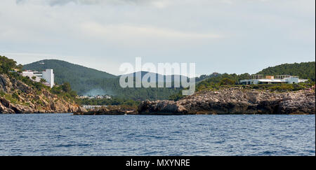 Côte Rocheuse de Saint Miguel dans l'île d'Ibiza. Îles Baléares. Espagne Banque D'Images