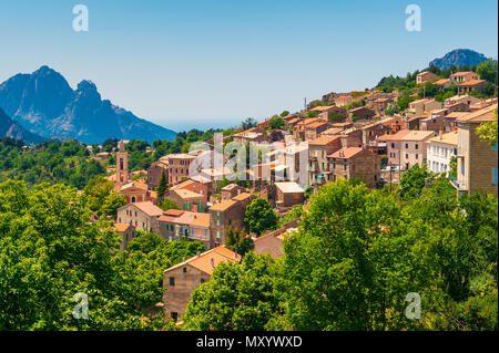Village de montagne d'Evisa, Corse, France Banque D'Images
