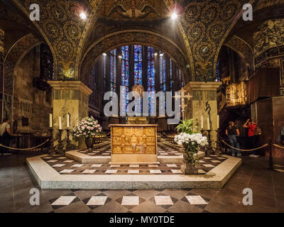 Aix-LA-CHAPELLE, ALLEMAGNE - 31 MAI 2018 : octogone carolingienne (chapelle Palatine) à Aix-la-Chapelle, Cathédrale de l'Allemagne. Banque D'Images