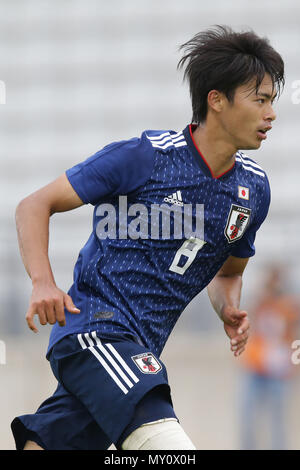 Kaoru Mitoma (JPN) réagit après avoir marqué le but égalisateur lors du tournoi de Toulon 2018 match du groupe C entre l'U-21 Japon 1-1 U-21 Canada à Stade Parsemain à Fos-sur-Mer, France, le 3 juin 2018. Credit : AFLO/Alamy Live News Banque D'Images