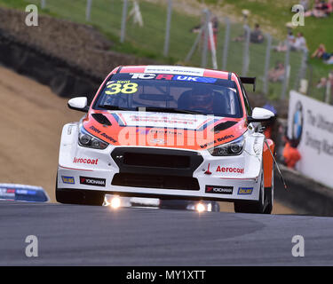 Lewis Kent, Hyundai i30 N TCR, RCT RCT Championnat du Royaume-Uni, UK Race Week-end, Brands Hatch, juin 2018, TCR UK week-end de course. Autosport, voitures, circuit, continue Banque D'Images