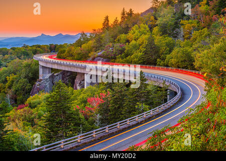 Grandfather Mountain, North Carolina, USA à Linn Cove viaduc. Banque D'Images