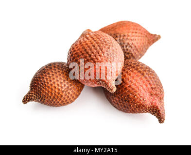 Salak Salacca zalacca fruits, isolé sur fond blanc Banque D'Images