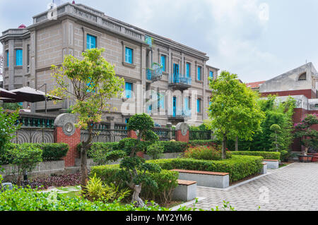 Xiamen, Chine - 30 mai 2018 : Bâtiment de style occidental avec cour dans l'île de Gulangyu Banque D'Images