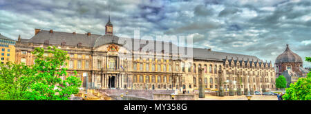 Le Palais des Princes-Évêques sur la Place Saint-Lambert à Liège, Belgique Banque D'Images