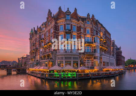 De l'Europe Amsterdam (anciennement connu sous le nom de l'Hôtel de l'Europe) est un hôtel cinq étoiles situé sur la rivière Amstel dans le centre d'Amsterdam, l'Netherlan Banque D'Images