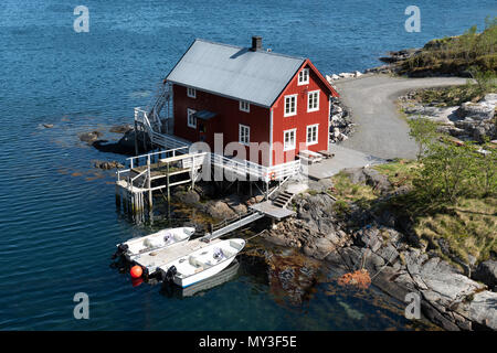 Côtières dans les îles Lofoten, Norvège. Banque D'Images