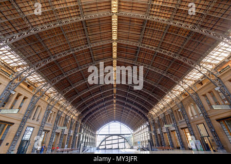 Santiago, Chili : Estacion Mapocho Centre culturel est une ancienne gare à côté du Mercado Central. Banque D'Images