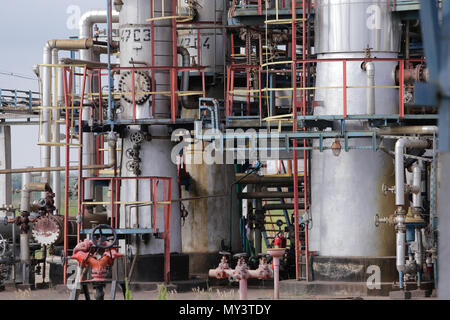 CONSTANTA, Roumanie - le 19 mai 2018 Détails : avec l'équipement dans une raffinerie de pétrole Banque D'Images