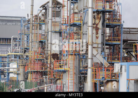 CONSTANTA, Roumanie - le 19 mai 2018 Détails : avec l'équipement dans une raffinerie de pétrole Banque D'Images