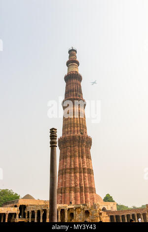 Complexe de Qutb Minar à Delhi Banque D'Images