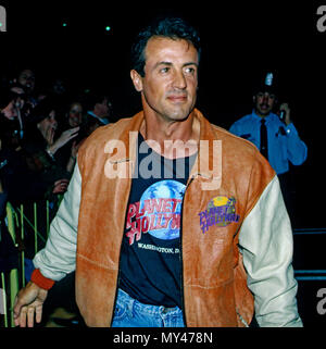 Washington, DC., USA, le 3 octobre 1993, Sylvester Stallone assiste à l'inauguration de la Planet Hollywood night club Banque D'Images