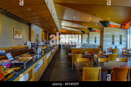 Matsusaka, Japon - Mar 18, 2018. Intérieur d'un restaurant-buffet (Western-style) près de la Baie d'Ise à Matsusaka, Japon. Banque D'Images