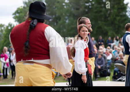 Stockholm, Suède, 6 juin 2018. Célébration de la Journée nationale de la Suède à Skansen, Stockholm. Jour férié en Suède et traditionnelle Fête nationale suédoise 6 juin célébration à la plus ancienne - musée en plein air Skansen. Credit : Barbro Bergfeldt/Alamy Live News Banque D'Images