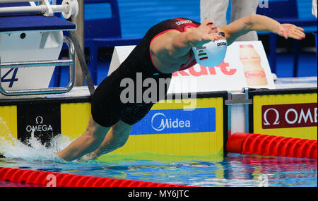 BUDAPEST, HONGRIE - 24 juillet : Katinka Hosszu de Hongrie au début de la women's 100m dos lors de la 11 journée du monde de la FINA à Duna Arena le 24 juillet 2017 à Budapest, Hongrie. (Photo de Roger/Sedres ImageSA/Gallo Images) Banque D'Images