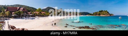 Belle vue panoramique sur la plage de Pasir Panjang (long) sur l'île de Redang à Terengganu, Malaisie. Banque D'Images